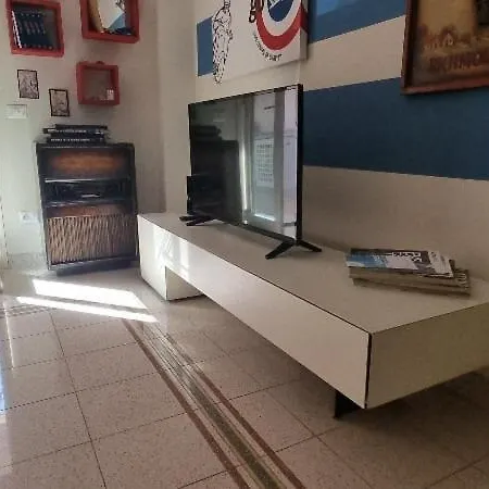 Апартаменти Piano Terra Con Giardino Vicino Al Mare В'яреджо