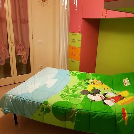 Апартаменти Piano Terra Con Giardino Vicino Al Mare В'яреджо
