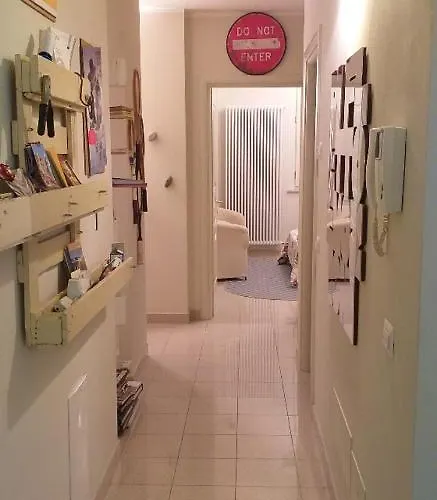 Piano Terra Con Giardino Vicino Al Mare Διαμέρισμα Βιαρέτζιο