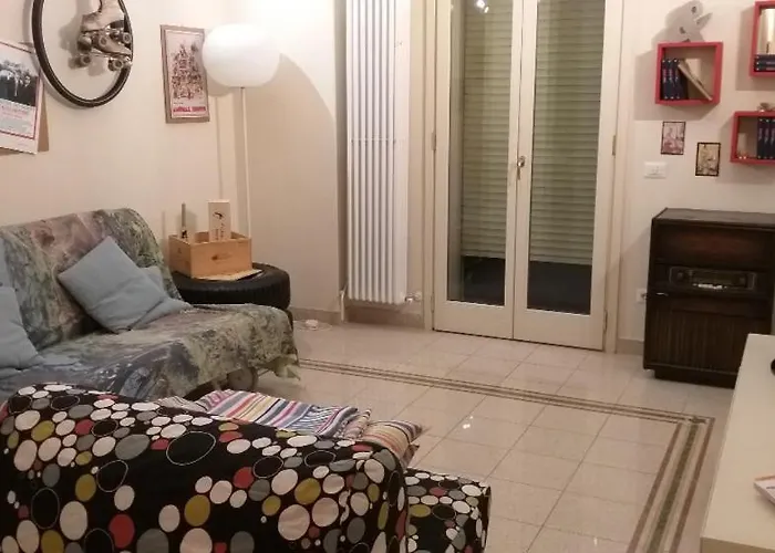 Piano Terra Con Giardino Vicino Al Mare